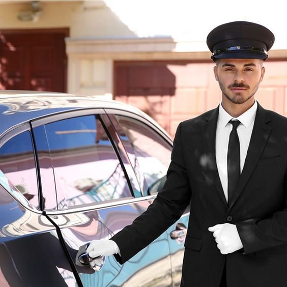 Luxury chauffeur car in Marrakech — Red City Chauffeur
