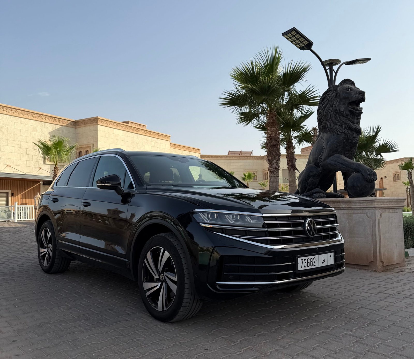 VW Touareg black luxury SUV — private transfer Marrakech